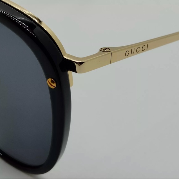 Gucci Avaitor Sunglasses - Picture 7 of 9